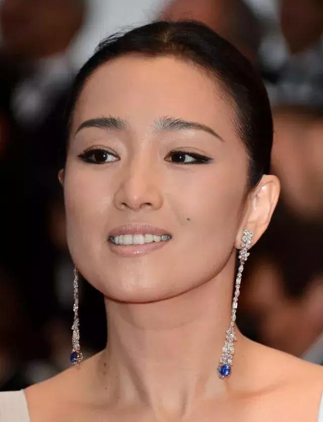 范冰冰章子怡姚晨"正面"团灭,女星拍照都爱露侧脸的秘密