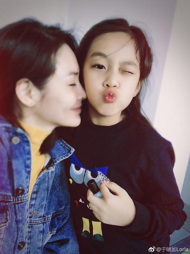 于明加：只能遵守游戏规则，何必较真？网友：在说演员的诞生吧？