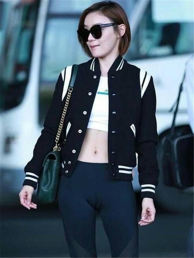 女星爱穿紧身裤,袁姗姗紧致豪放,热巴内涵,而"她"最紧