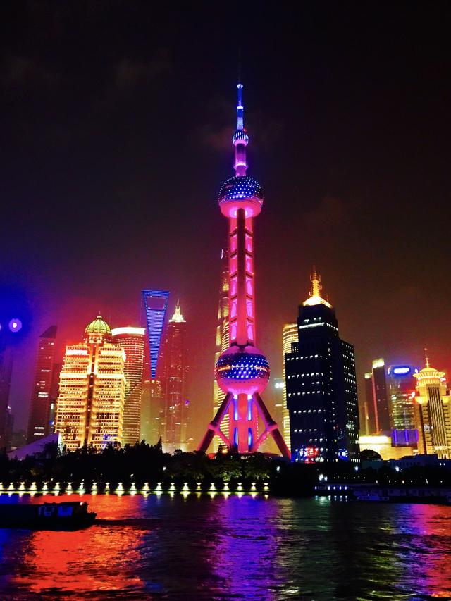 上海外滩,华灯璀璨,东方明珠,辉煌灿烂