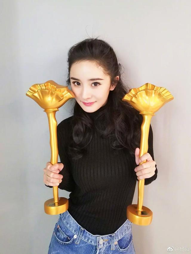 刘诗诗确定出席2018微博之夜