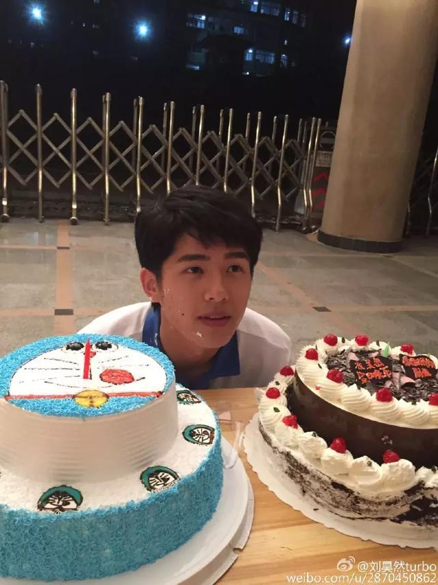 刘昊然的95后成功学|他的脑子, 比脸和腿更有