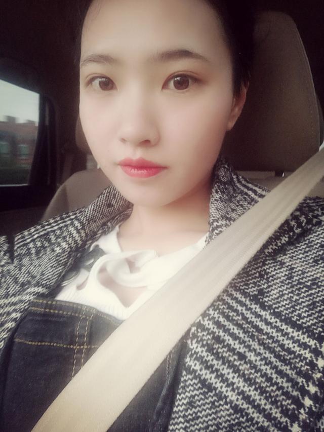 当今社会的剩女就像现在的中国房价高高在上舍