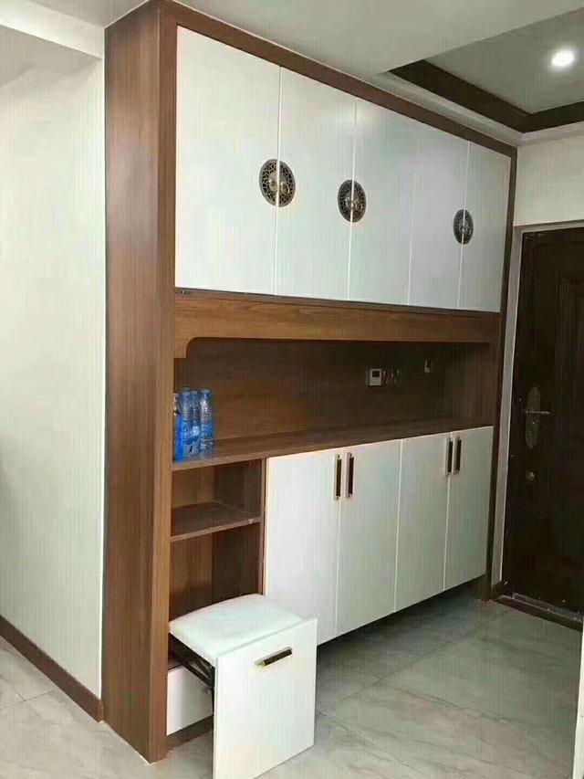 入户鞋柜要怎样设计才有格调,看看这几种美观实用的