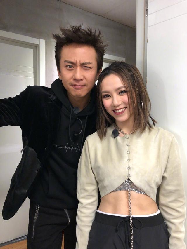 邓超生日当天当"老公公"了, "儿媳妇"竟然是邓紫棋?