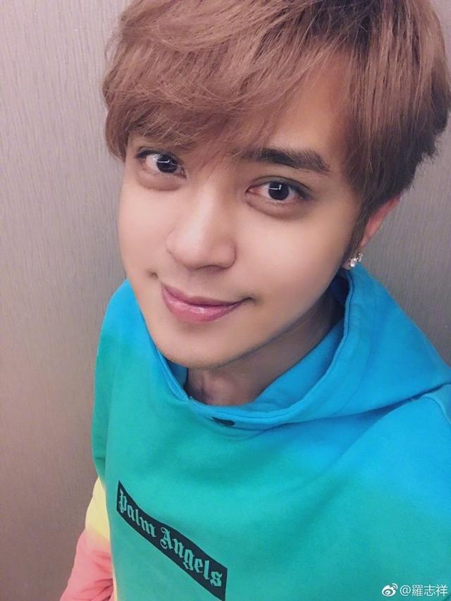 黄子韬的卧蚕丹凤眼罕有,罗志祥和他谁颜值逆