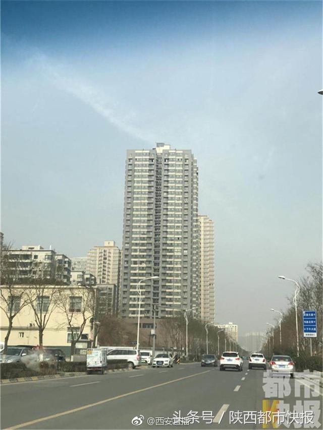 五证一个没有 长安荣欣壹号悄悄售楼