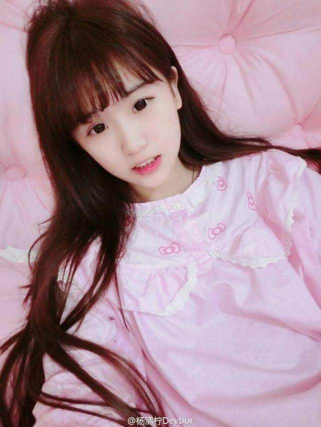 快手最火的7位女主播,赵本山女儿上榜,她一顿