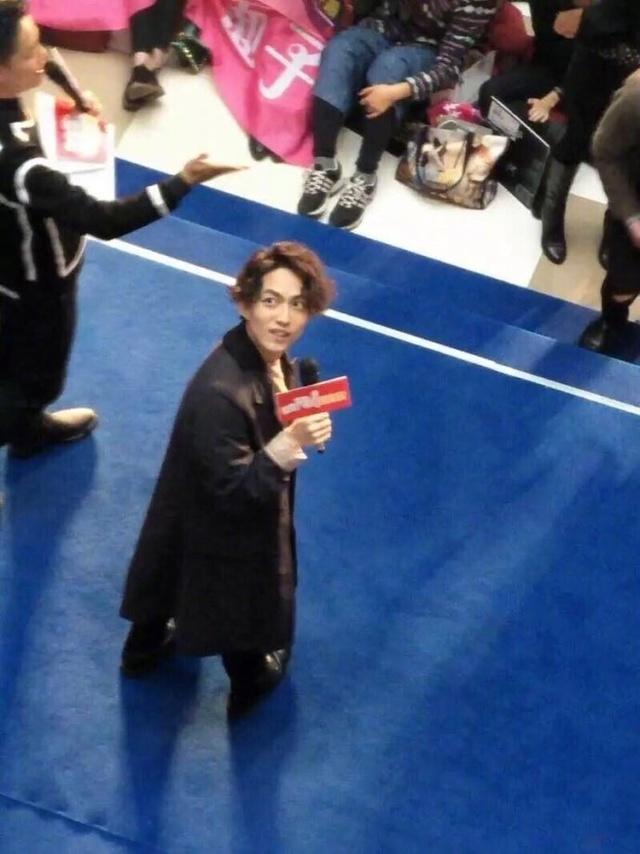 看烂了男明星的大长腿，今天来88那些身长腿短的偶像明星们！