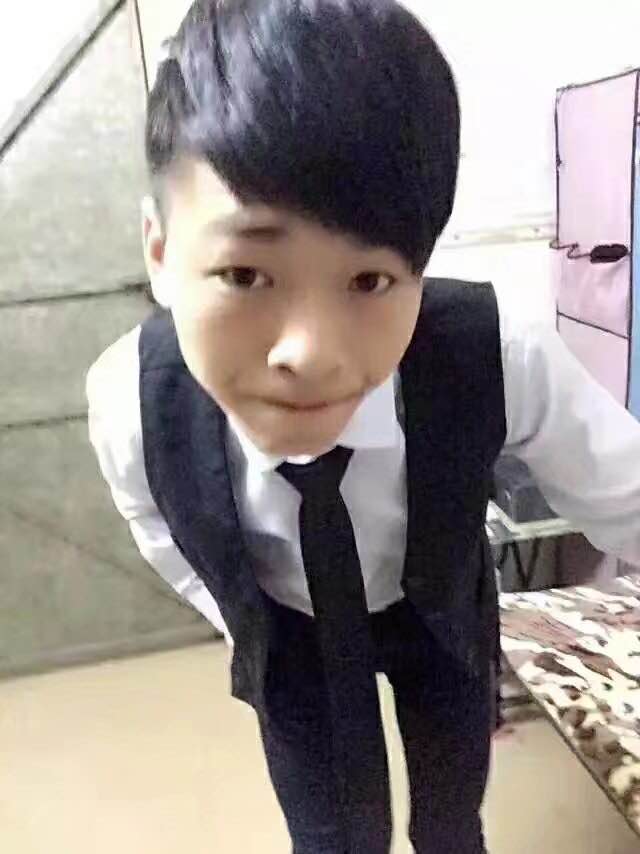 mc小伟哥个人资料