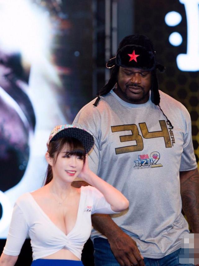 308斤的奥尼尔在中国恋上的3个女友:影后在列,最爱是