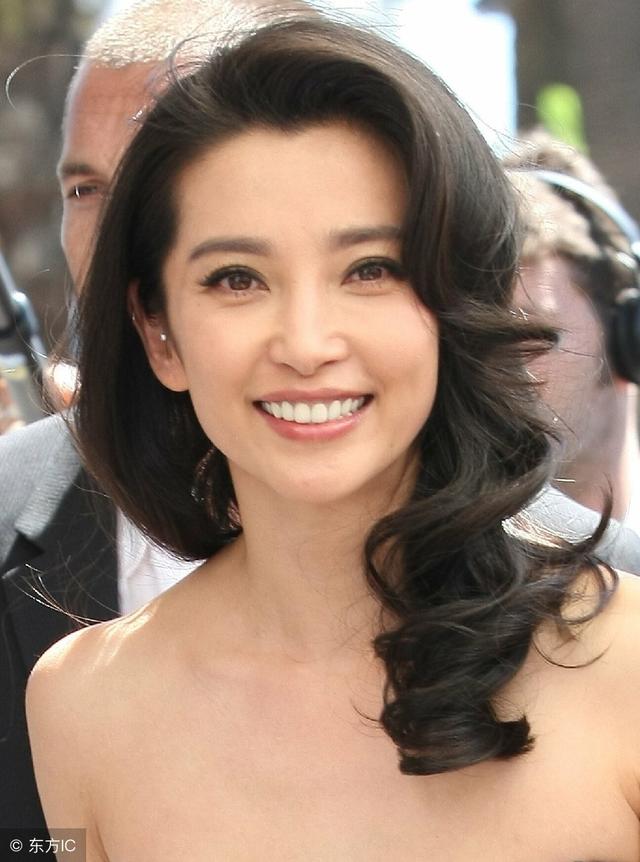 具有国际范的女神李冰冰 她的素颜比化妆还好看
