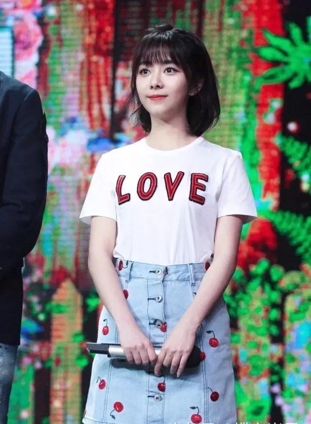 狐狸小姐谭松韵告诉你矮个子也有春天
