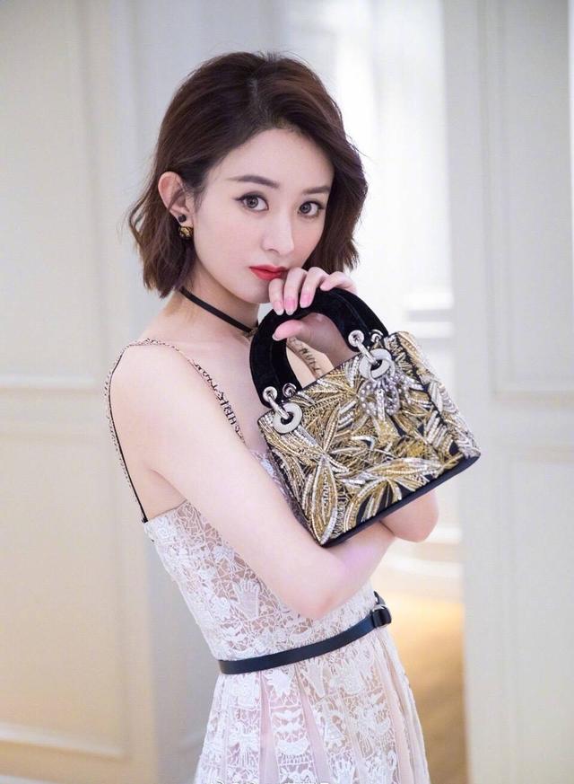 迪奥大使赵丽颖新一波美照出炉,精致百变的造型国际范