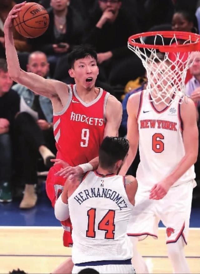 周琦伤势再加重已被火箭放弃, 黄种人真的不适合nba吗?