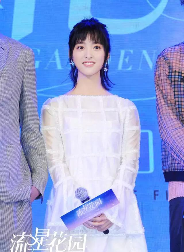 蠢萌女学渣倒追高冷男神学霸,湘琴直树同款的