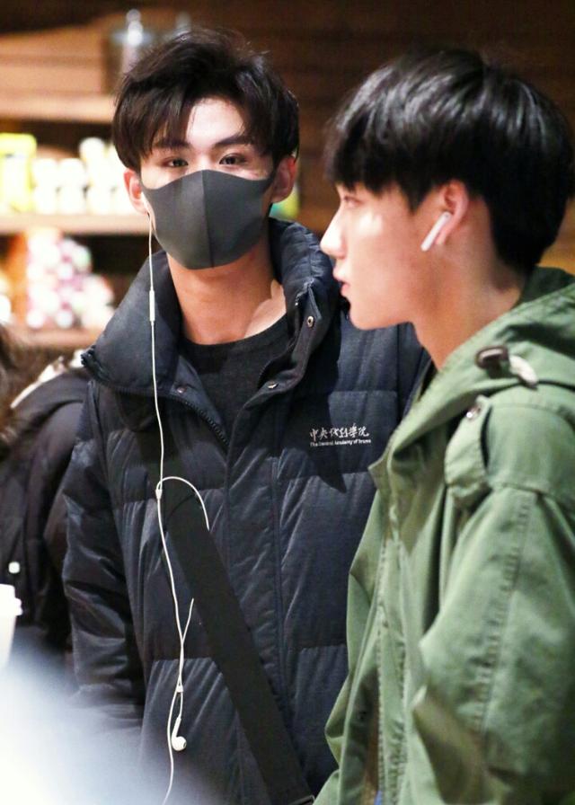 《偶像练习生》主唱担当陈立农尤长靖郑锐彬,