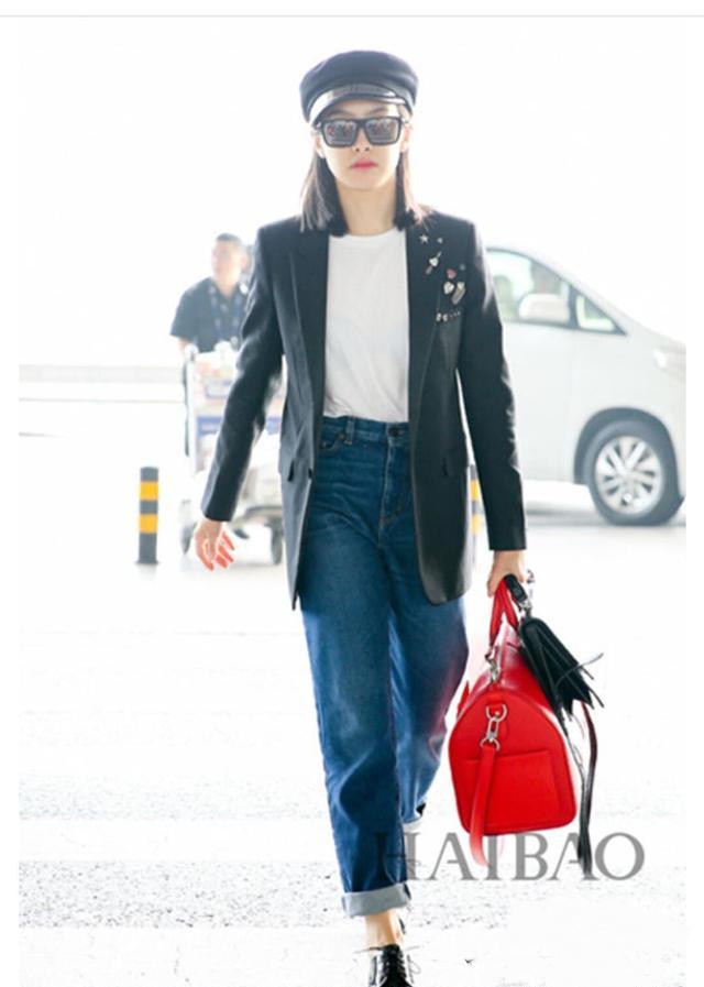 迪丽热巴一线女明星穿搭参考