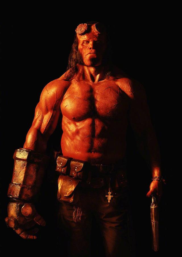 R级电影《地狱男爵:血皇后崛起》首曝剧照