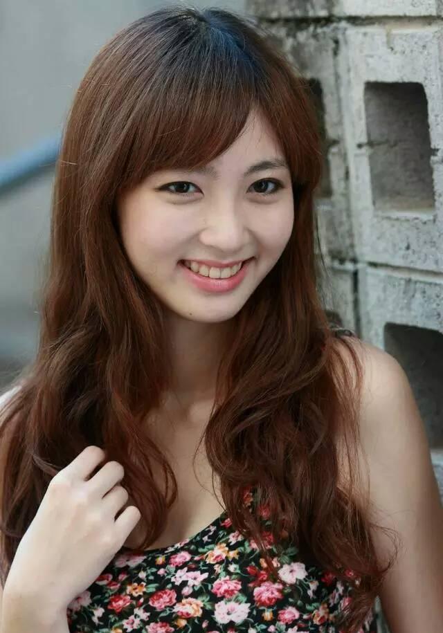 看到妻子手机短信我愣住了,妻子出轨老外这事该怎么办?