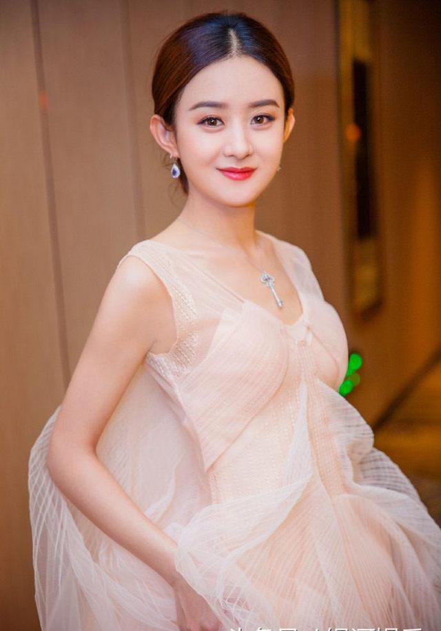 赵丽颖穿过最美的15条裙子,一次比一次美