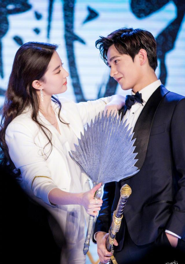 替身倒模不敬业,油腻面瘫演技烂,隔三差五全网