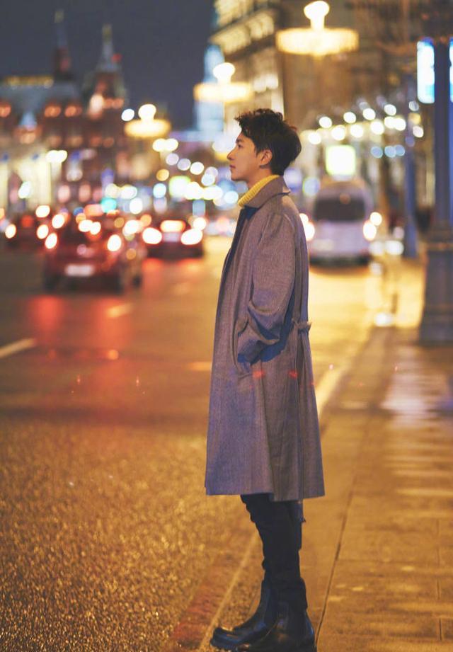 为了宣传,男星暴露电话号码,粉丝疯了一样袭击