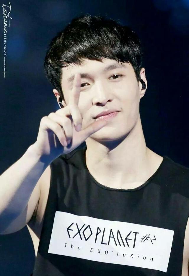 L手势是张艺兴和粉丝们的专属约定