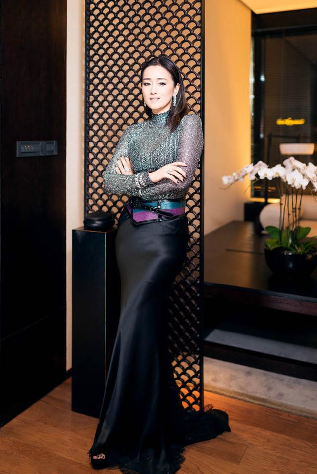 52岁巩俐为70岁男友怀孕？其实她只是遇到了我们都会遇到的问题！