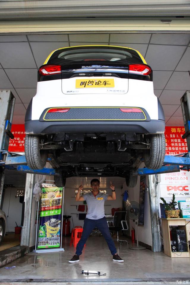 这是1辆回头率超过法拉利的“玩具车” 来自广西独家——宝骏E100
