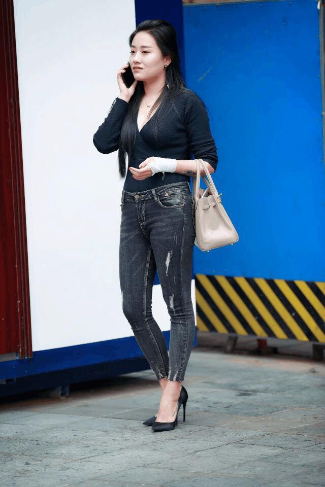 正能量美女街拍, 丰满的时尚辣妈, 就是这么自信!