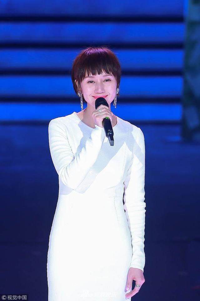 靳东袁泉在北京台春晚合唱,贺函唐晶在晚会上