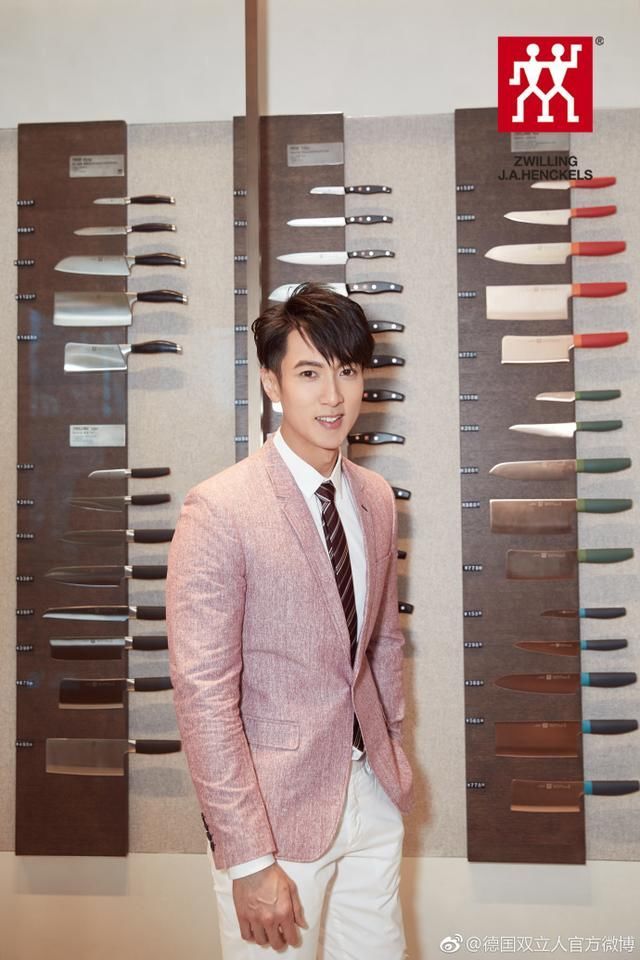 中国最帅男演员排行榜_中国最帅男明星排行榜龚俊王一博上榜