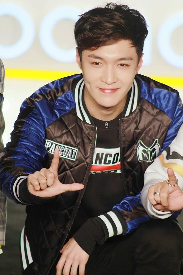  L手势是张艺兴和粉丝们的专属约定