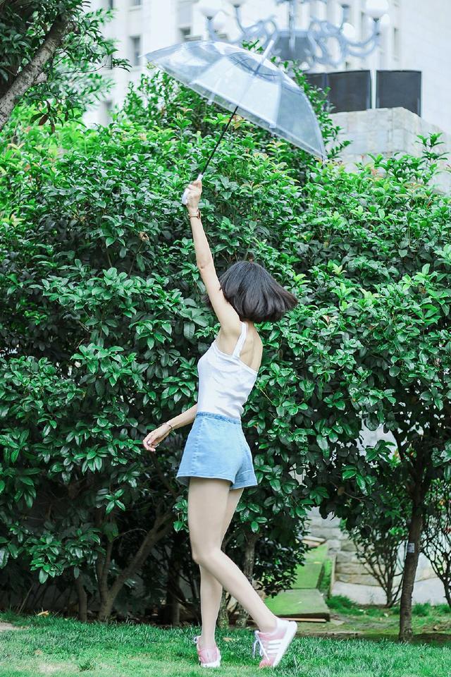 默默喜欢一个人的句子带图片,句句心酸