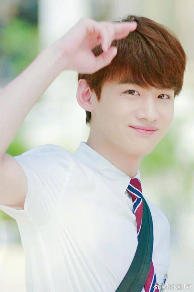 你不知道的是那些很暖的男星笑起来更暖,给男