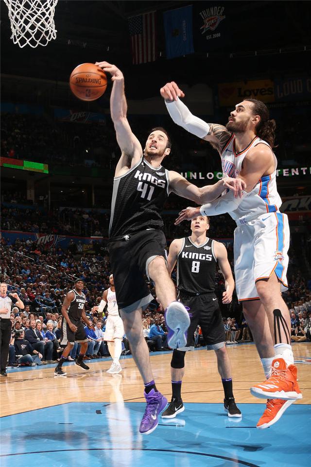 威少砍生涯99次三双 安东尼21分 乔治21+6+5