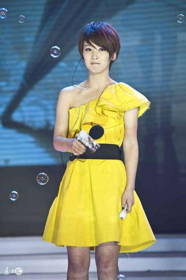 ս2λŮ,ֻһλȴǺĺ