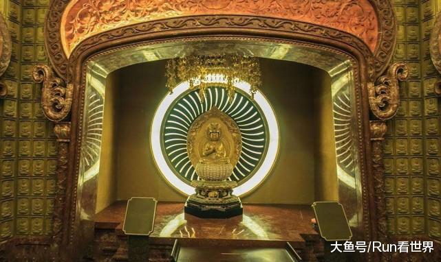 耗资40亿, 全世界唯一一枚佛顶骨舍利供奉塔, 是美景还是佛境