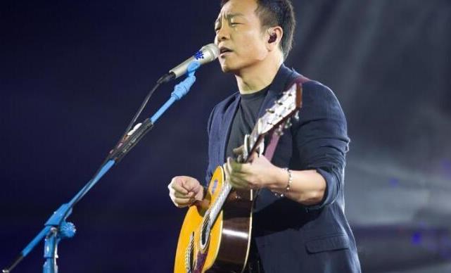 许巍是如何看待汪峰的乐坛地位?他的一番话显