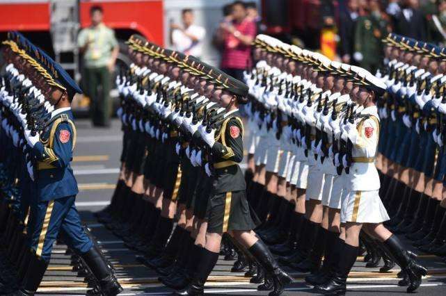 国外网友是如何看待中国阅兵仪式的? 印度网友评论出乎国人意料!