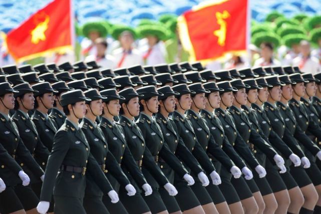 国外网友是如何看待中国阅兵仪式的？印度网友评论出乎国人意料！