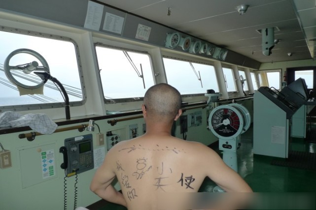带你走进一名船员的生活，有的外籍船员娶了三个老婆
