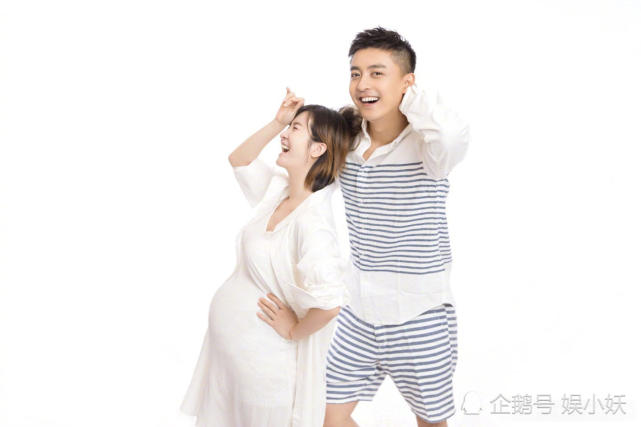 李晟李佳航首晒恩爱孕照，这个情人节一家三口过