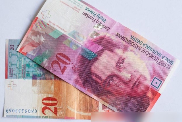 实拍全球十张设计最精美的纸币，有一张是中国的