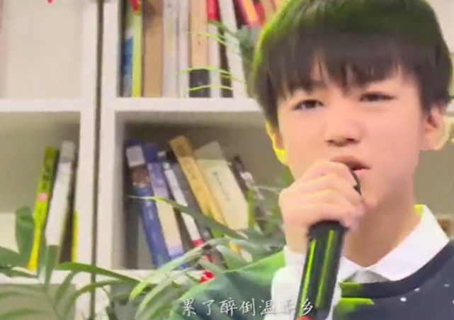 《爱的供养》唱的最差的歌手居然是她，简直出入意料...