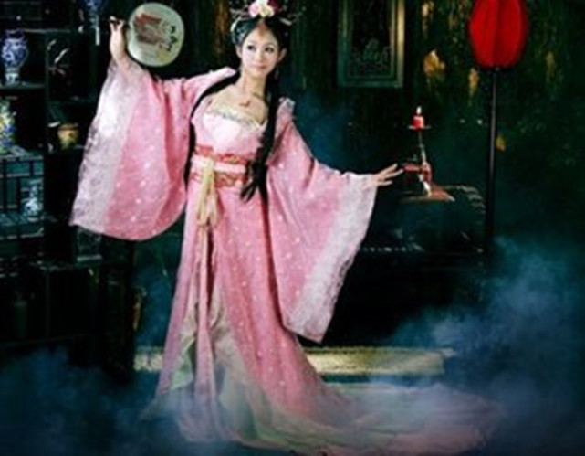 扬州出美女,世人皆知,而"扬州瘦马"在明清时期更是名噪天下