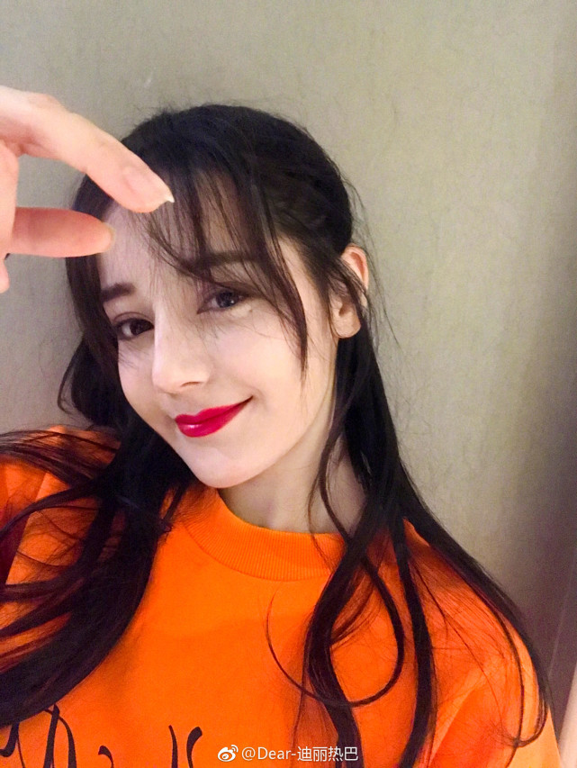 眼睛最漂亮的女明星:杨颖惹人怜爱,迪丽热巴有灵气!