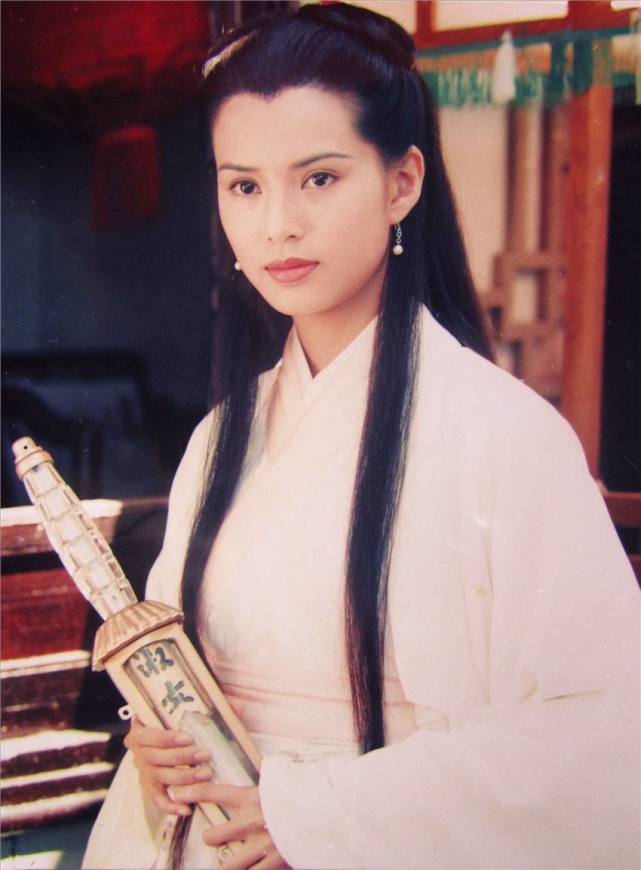 小龙女是哪个明星演的 5e6a-fyqefvw4464144.jpg