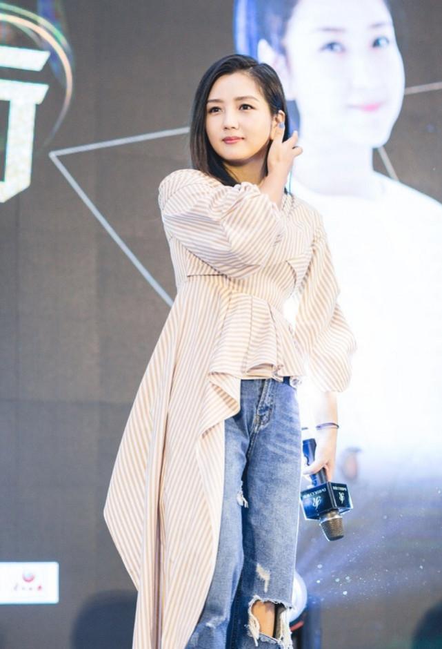 她红了之后就甩男友, 被骂薄情寡义不要脸, 穿搭